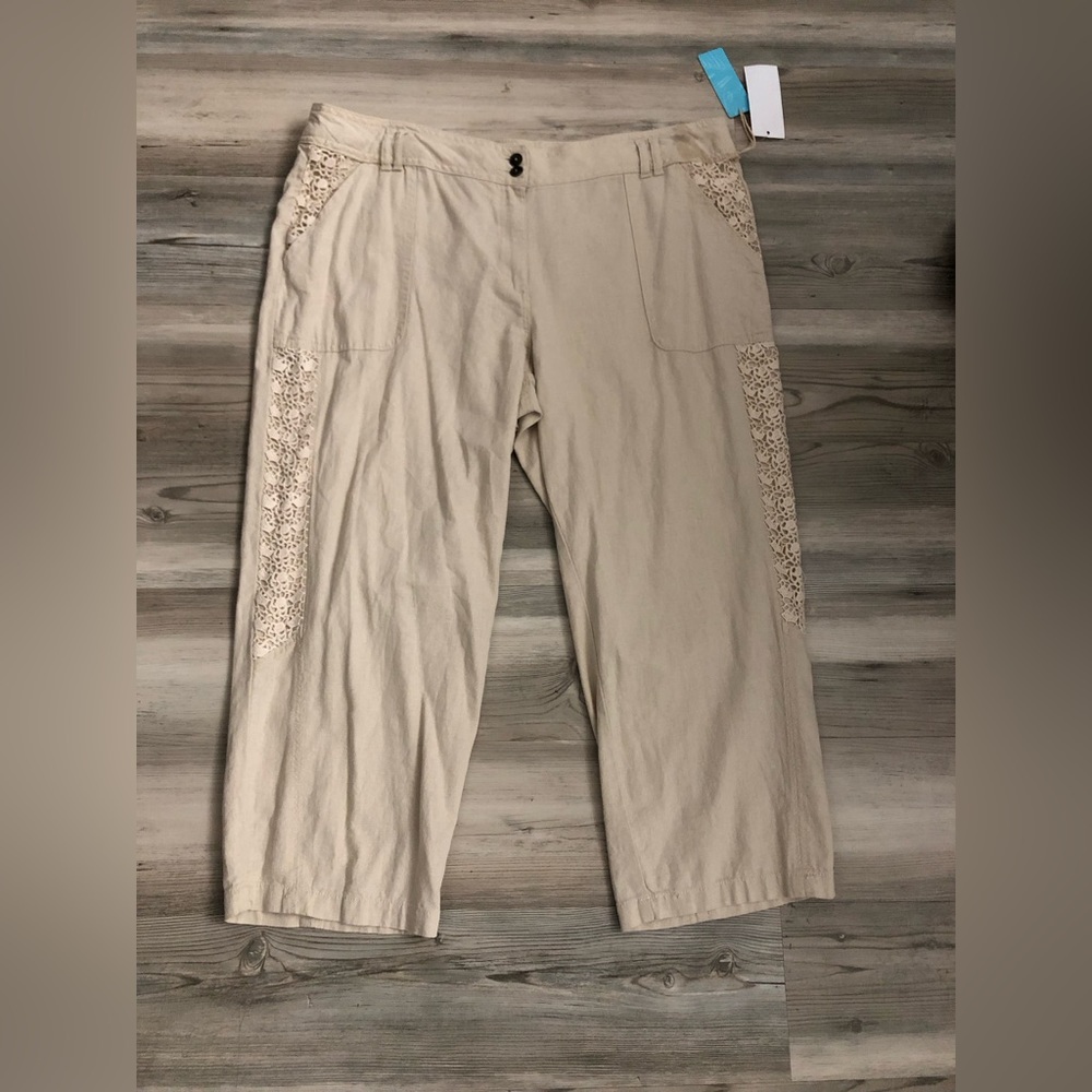 Kate & Sam, size 14, linen capri pants, NWT, waist is 18, length is 21